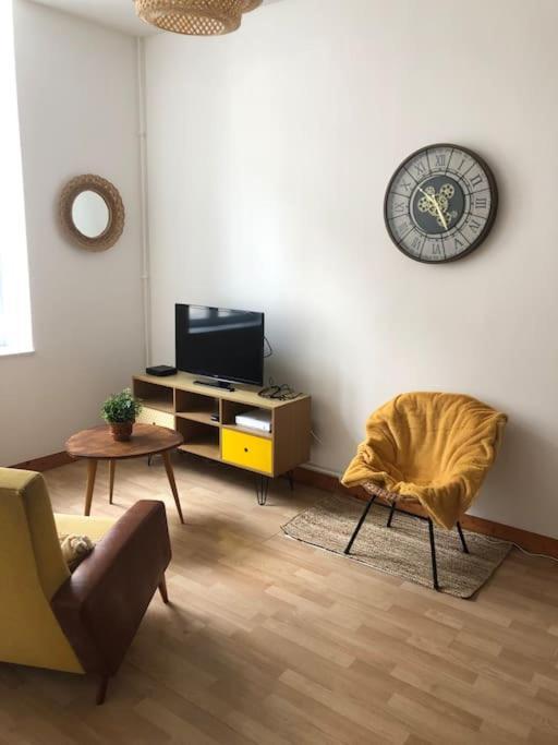Appartement En Duplex A Auxonne Exteriér fotografie
